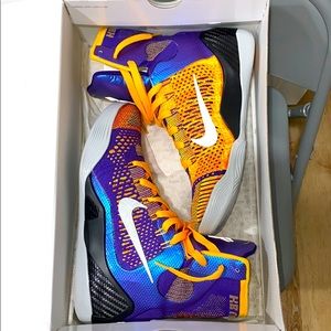 Kobe IX Elite “showtime”